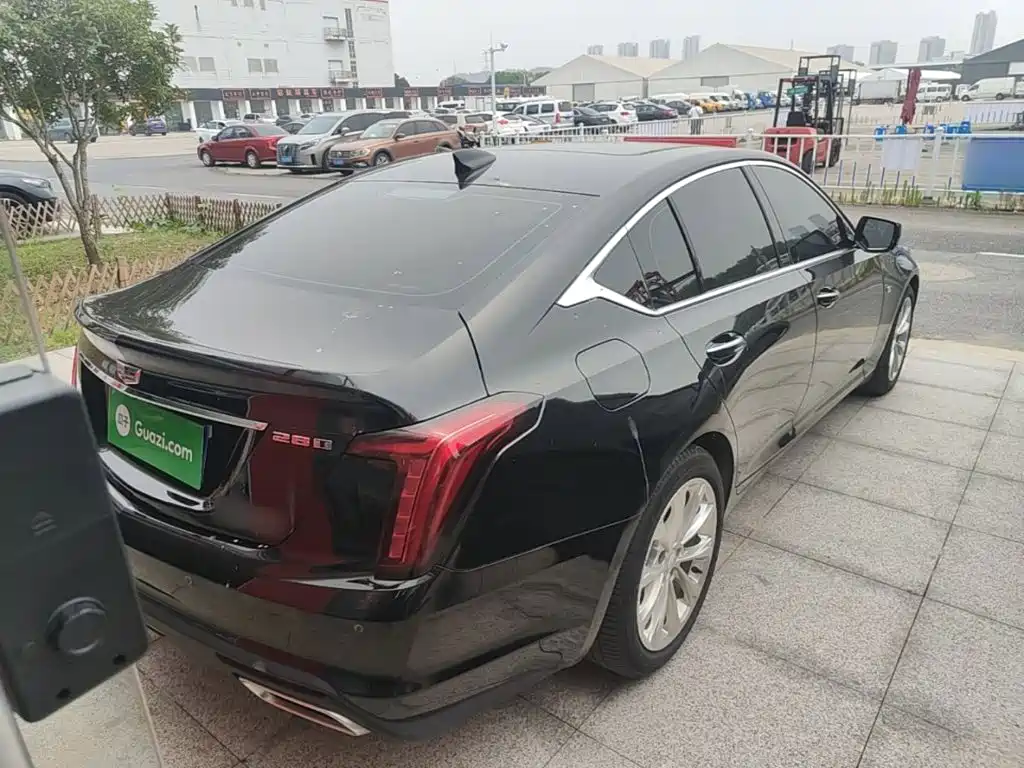 Cadillac CT5 28 T Luxury (Standard)