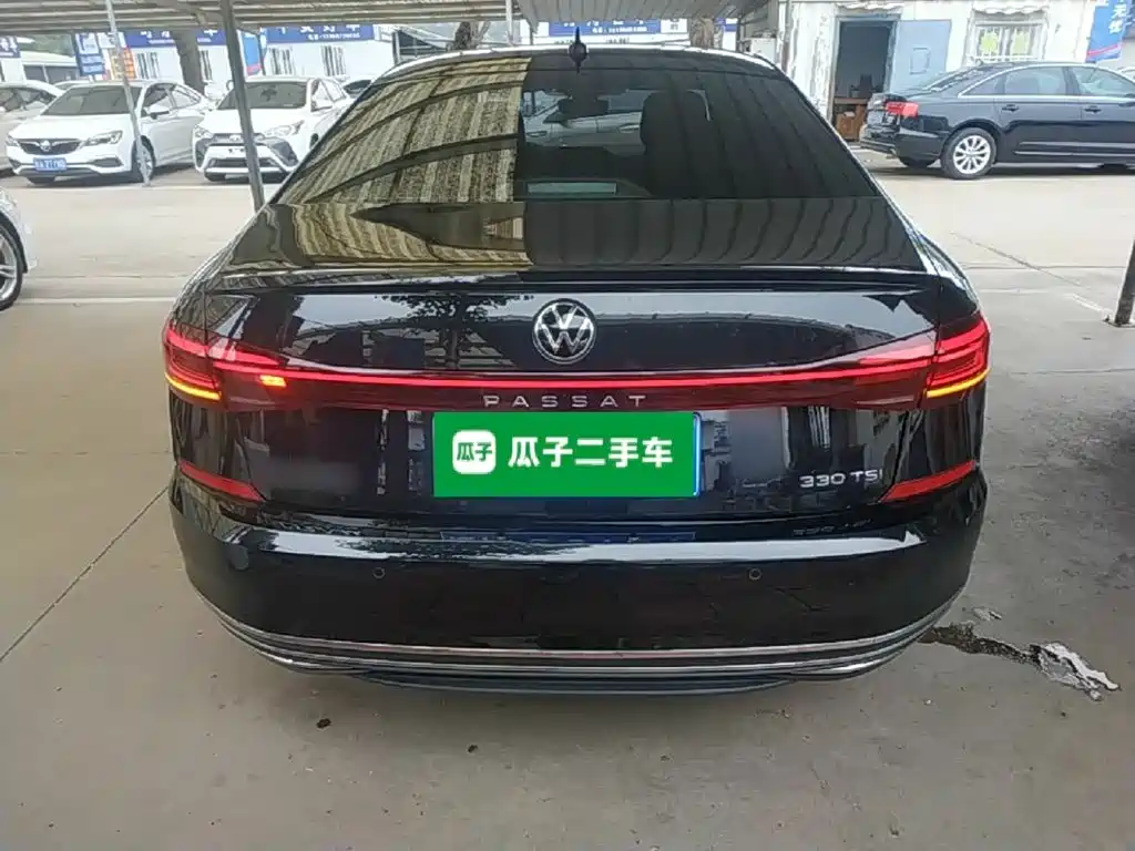 Passat 330 TSI Luxury