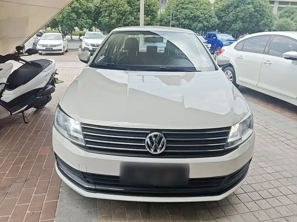 Lavida 1.6 L Auto Style