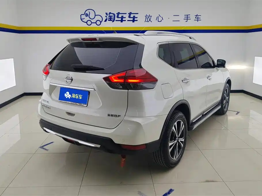 X-Trail 2.5 L CVT 4 WD XL ITS Luxury Navigator