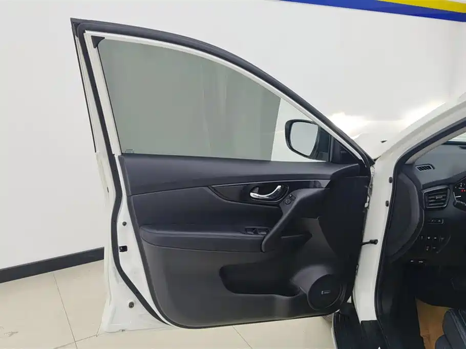 X-Trail 2.5 L CVT 4 WD XL ITS Luxury Navigator