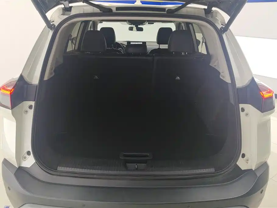 X-Trail VC-Turbo 300 CVT 2 WD Luxury