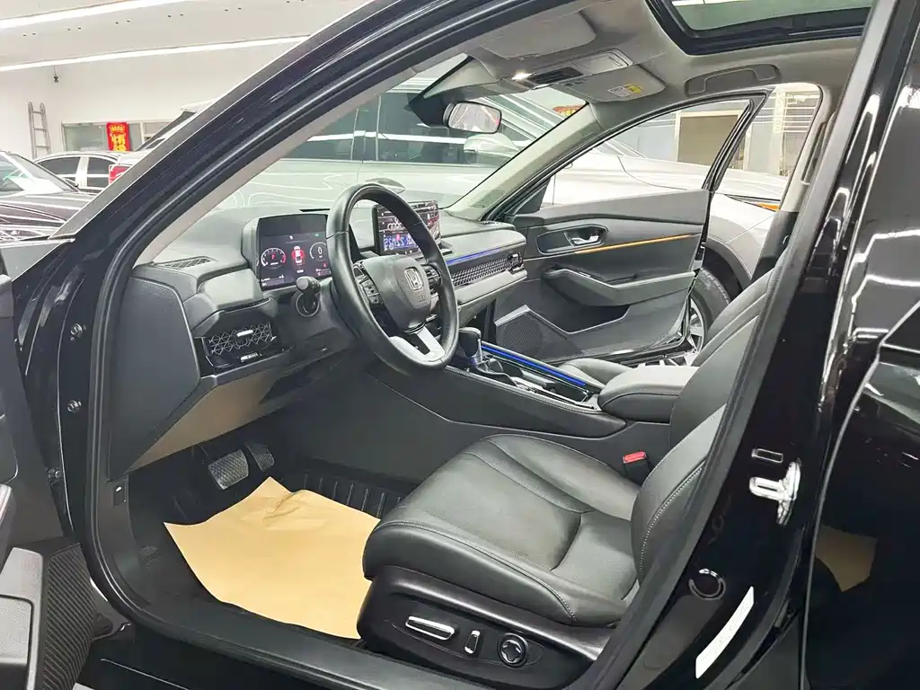 Accord 260 TURBO Outstanding