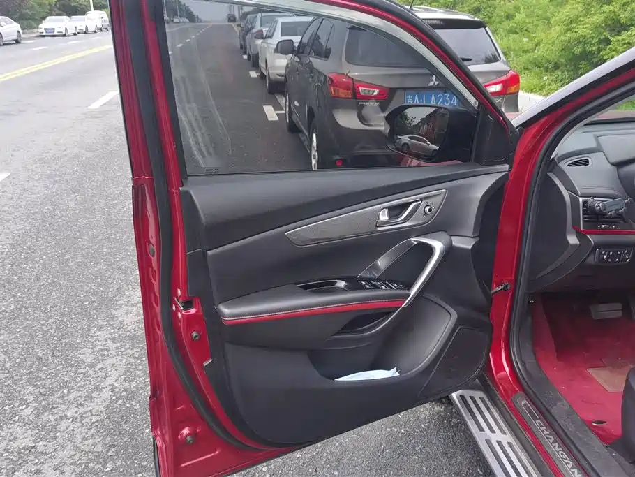 Changan CS55 长安CS55 2017款 1.5 T 自动炫耀型