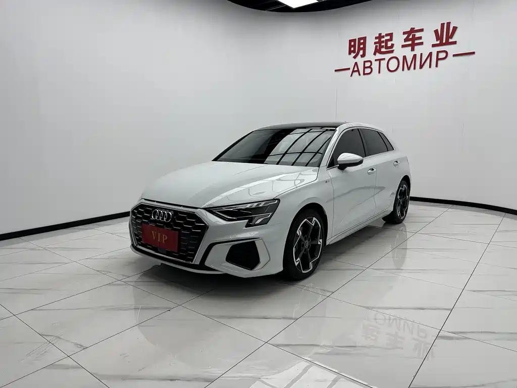 Audi A3 Sportback 35 TFSI Luxury Sport