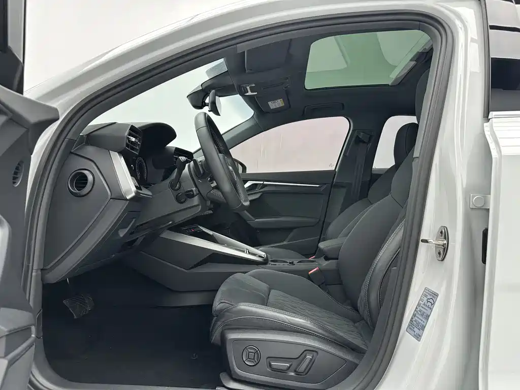 Audi A3 Sportback 35 TFSI Luxury Sport