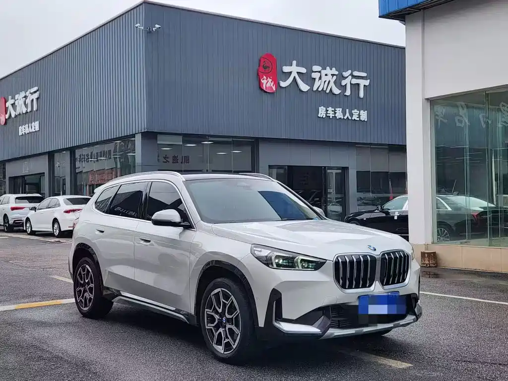 BMW X1 sDrive25 Li X Design Package