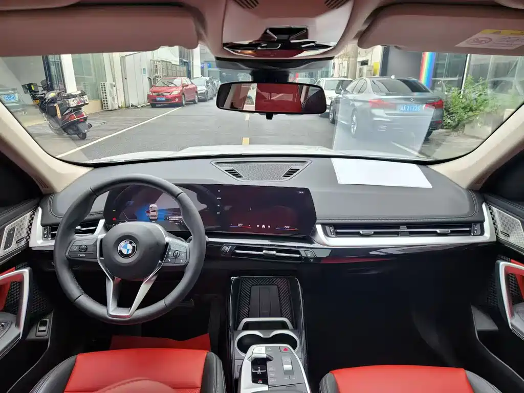 BMW X1 sDrive25 Li X Design Package