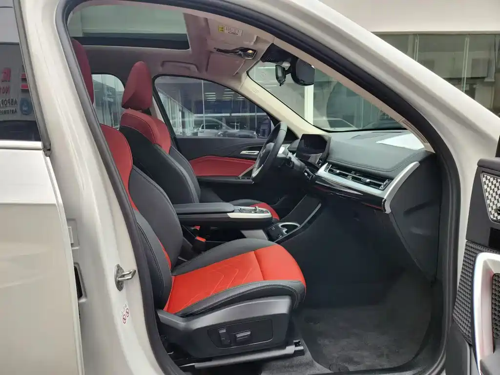 BMW X1 sDrive25 Li X Design Package