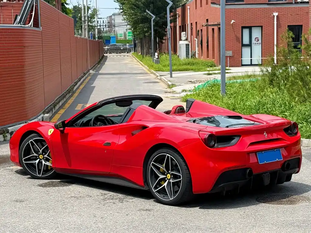 Ferrari 488 488 Spider