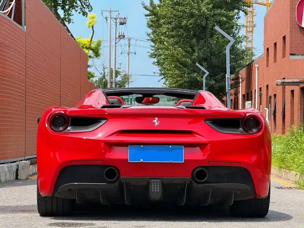 Ferrari 488 488 Spider