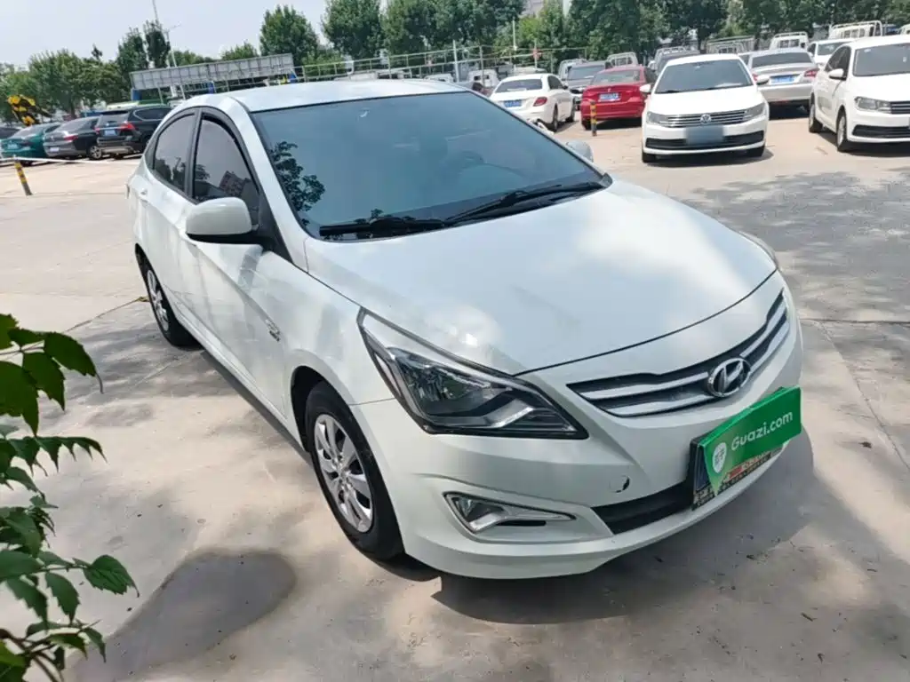 Accent 1.4 L Manual Intelligent GLS