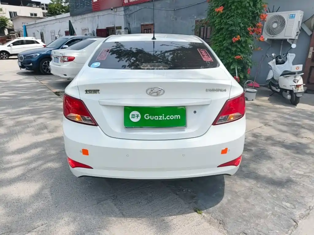 Accent 1.4 L Manual Intelligent GLS