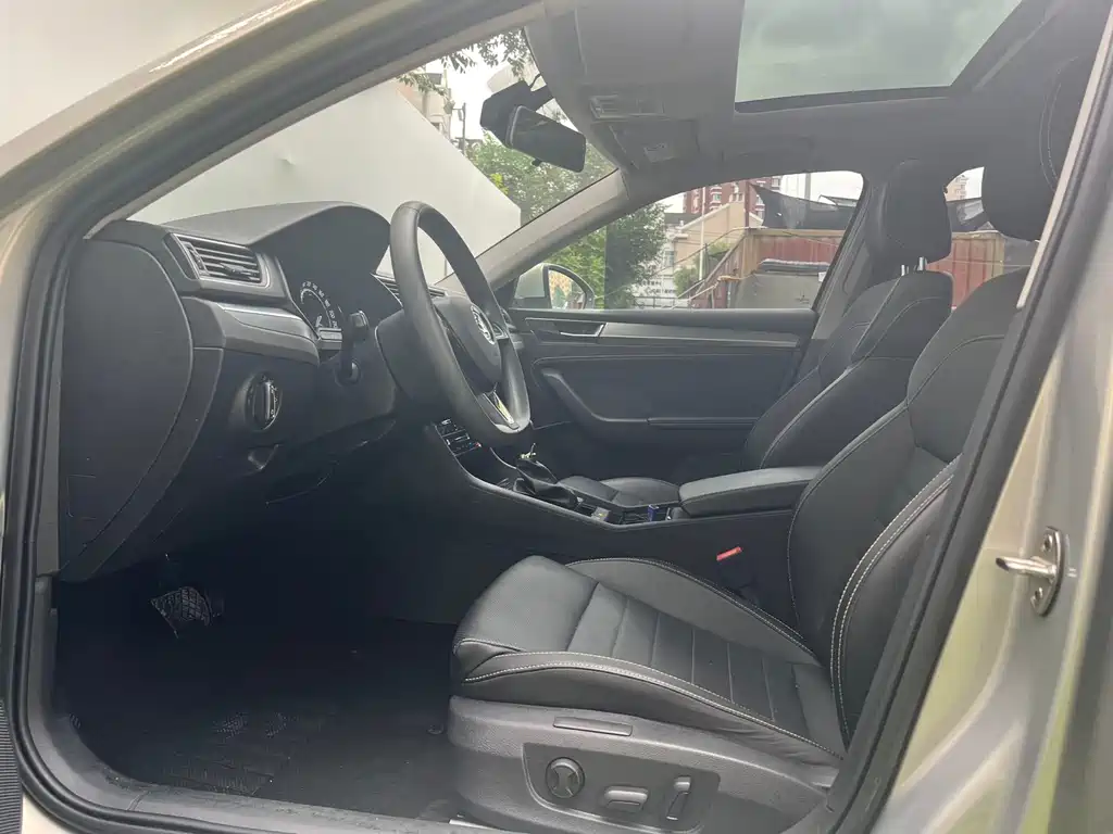 Superb TSI280 DSG Comfort
