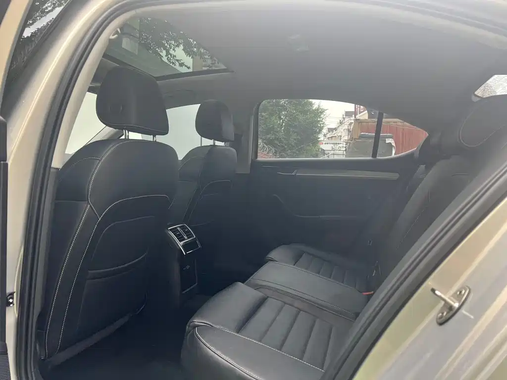 Superb TSI280 DSG Comfort