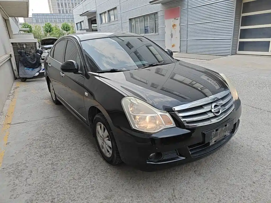 Sylphy Classic 1.6 XE Manual Leading