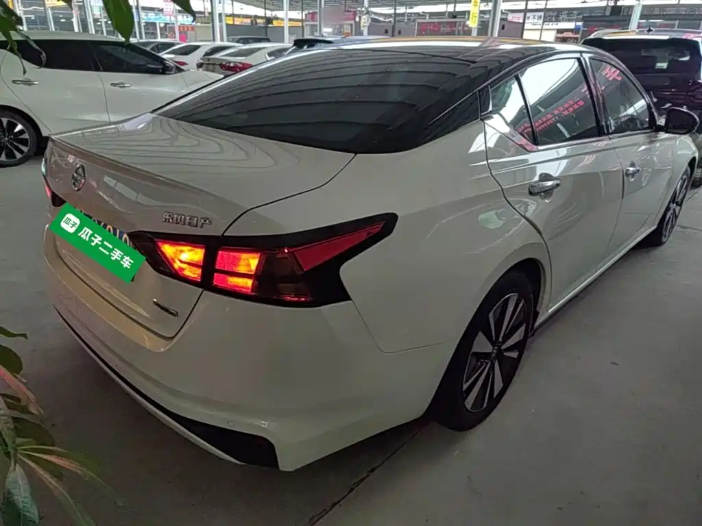 Teana 2.0 L XL Comfort