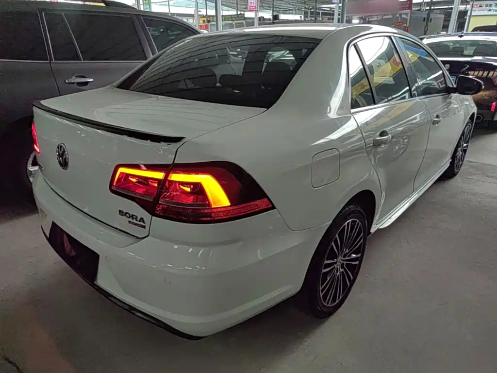 Bora 宝来 2015款 质惠版 1.4 TSI 自动Sportline