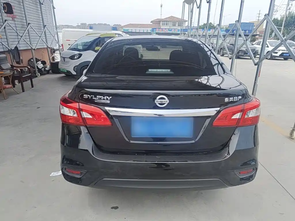 Sylphy Classic 1.6 XE CVT Comfort