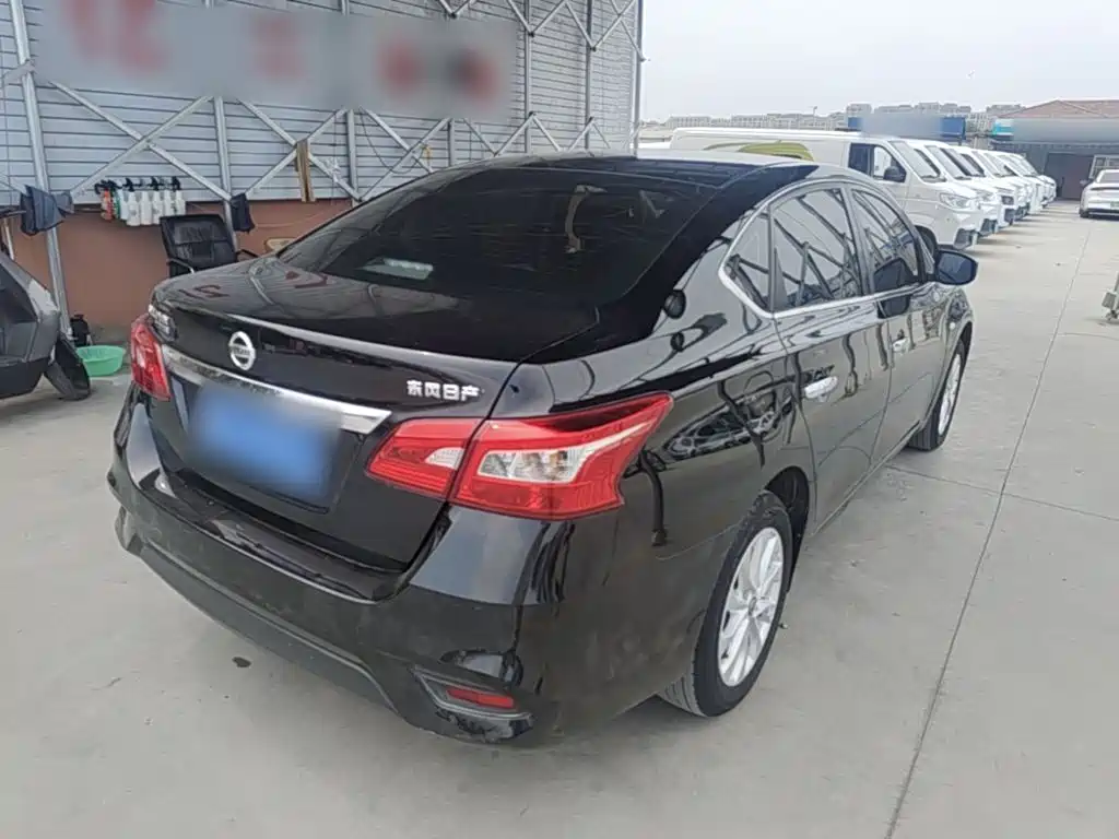 Sylphy Classic 1.6 XE CVT Comfort
