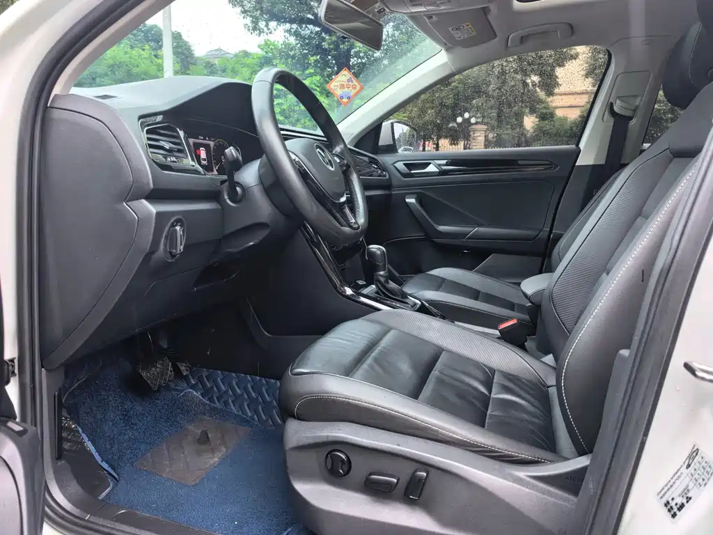 T-ROC 280 TSI DSG 2 WD Comfort Enjoyment PLUS