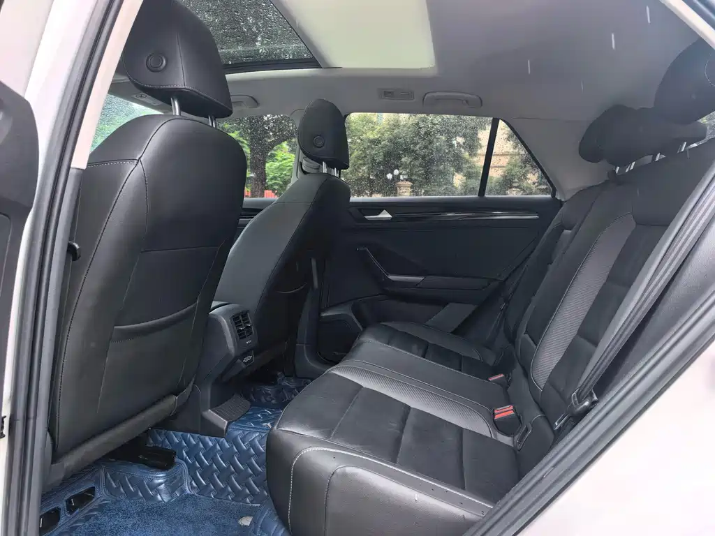 T-ROC 280 TSI DSG 2 WD Comfort Enjoyment PLUS