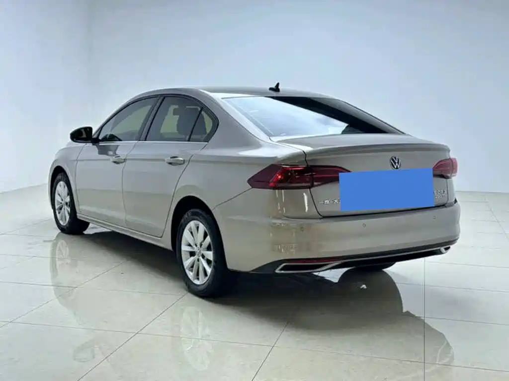 Bora 280 TSI DSG Elite Connected