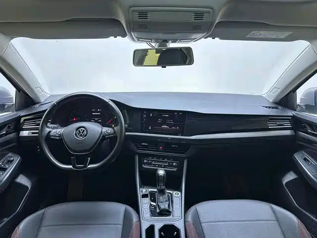 Bora 280 TSI DSG Elite Connected