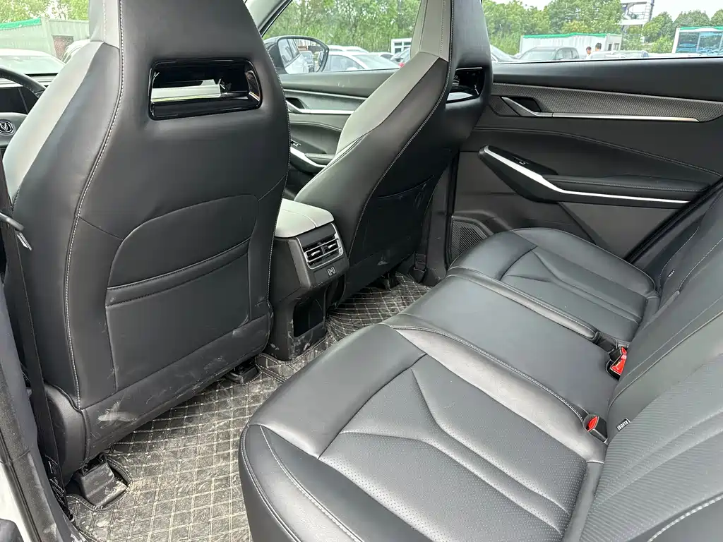 Changan CS75 PLUS 3 rd Gen Champion 1.5 T Smart Drive Power Navigation