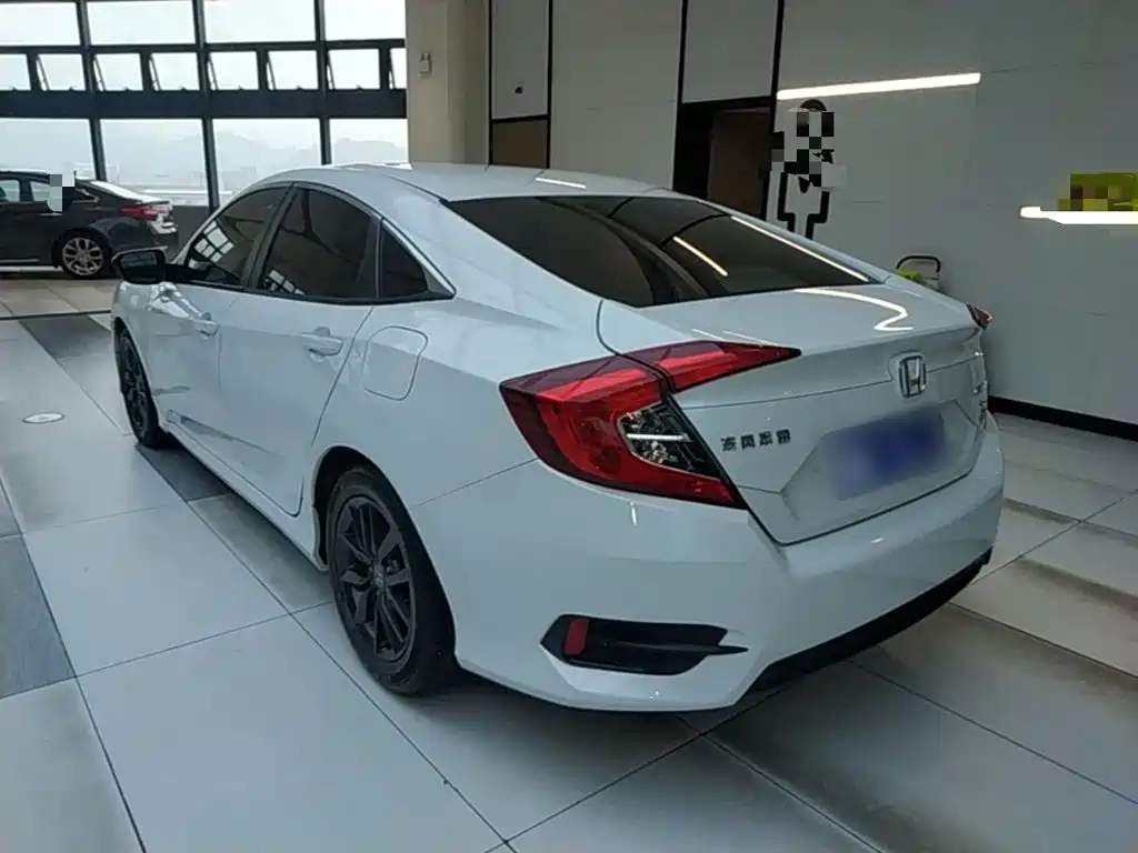 Civic 220 TURBO CVT Power Motion CN-V
