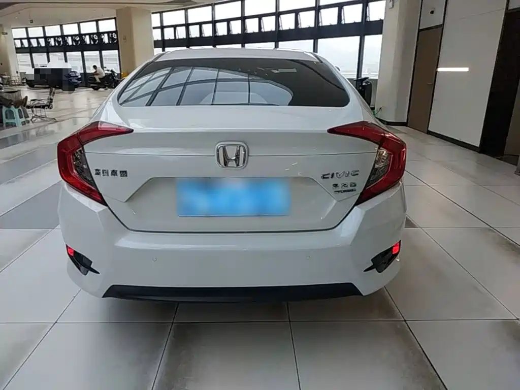 Civic 220 TURBO CVT Power Motion CN-V