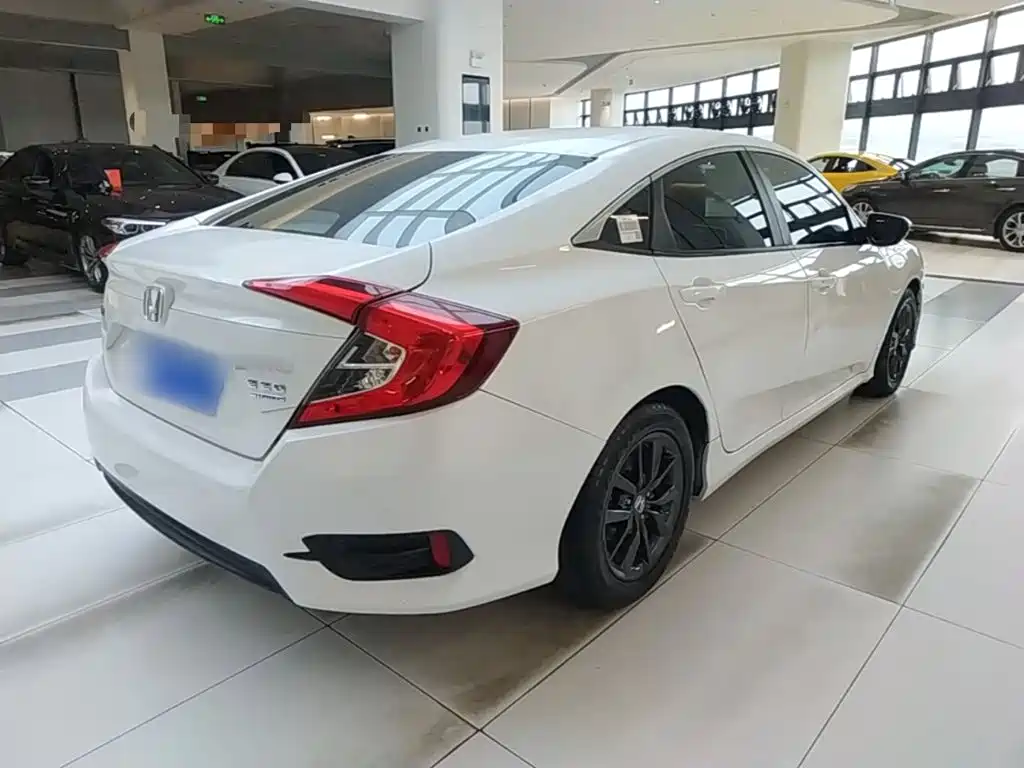 Civic 220 TURBO CVT Power Motion CN-V