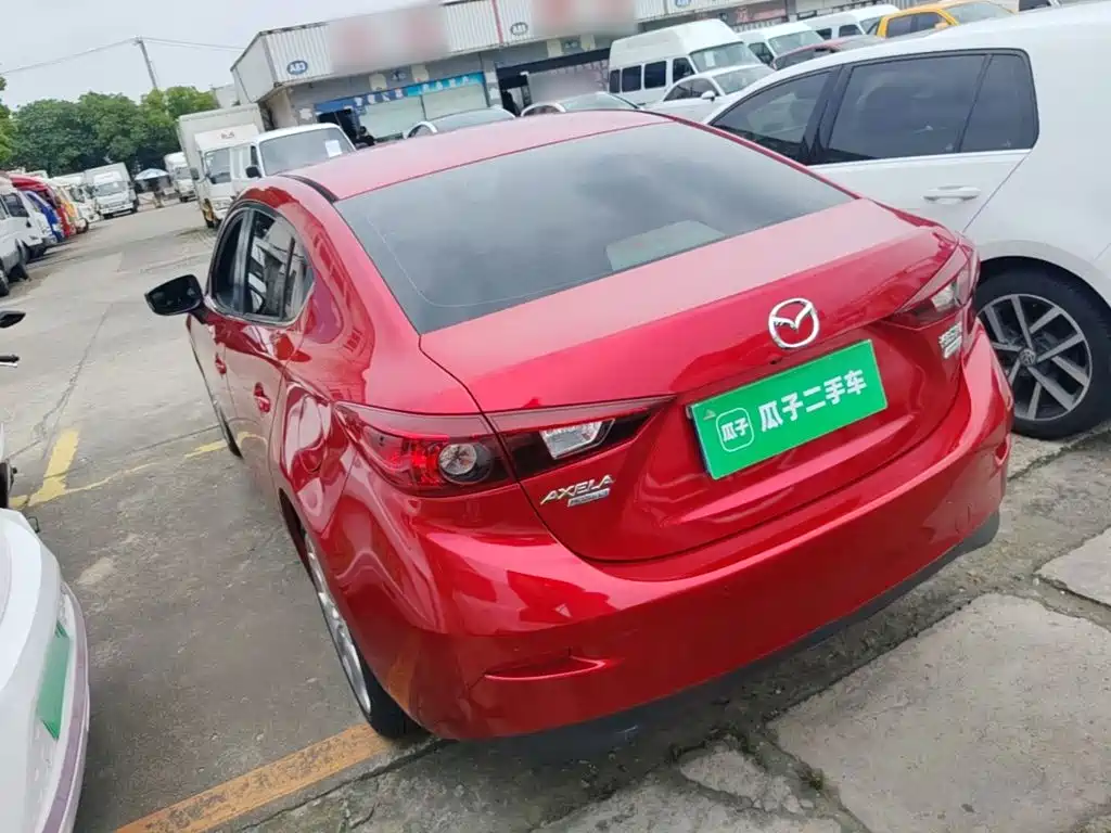 Mazda 3 Axela Sedan 2.0 L Auto Sport