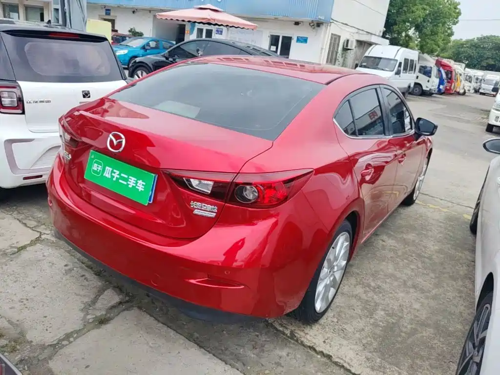 Mazda 3 Axela Sedan 2.0 L Auto Sport