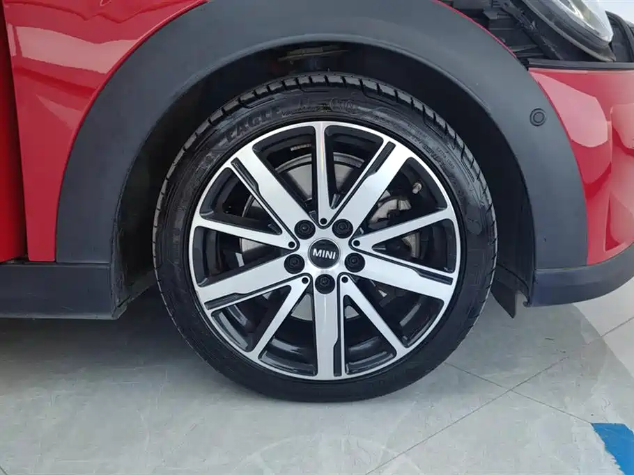 MINI 2.0 T COOPER S Artist 5-door