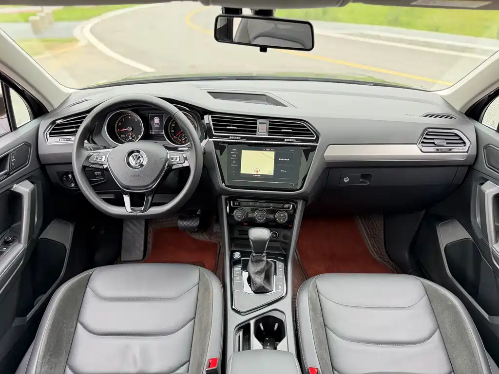 Tiguan L 330 TSI Auto 2 WD Smart Motion Luxury CN-VI