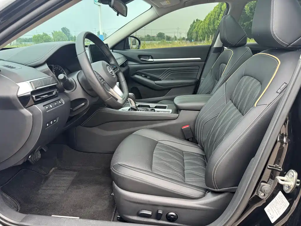 Teana 2.0 L XL-Upr Enjoyment