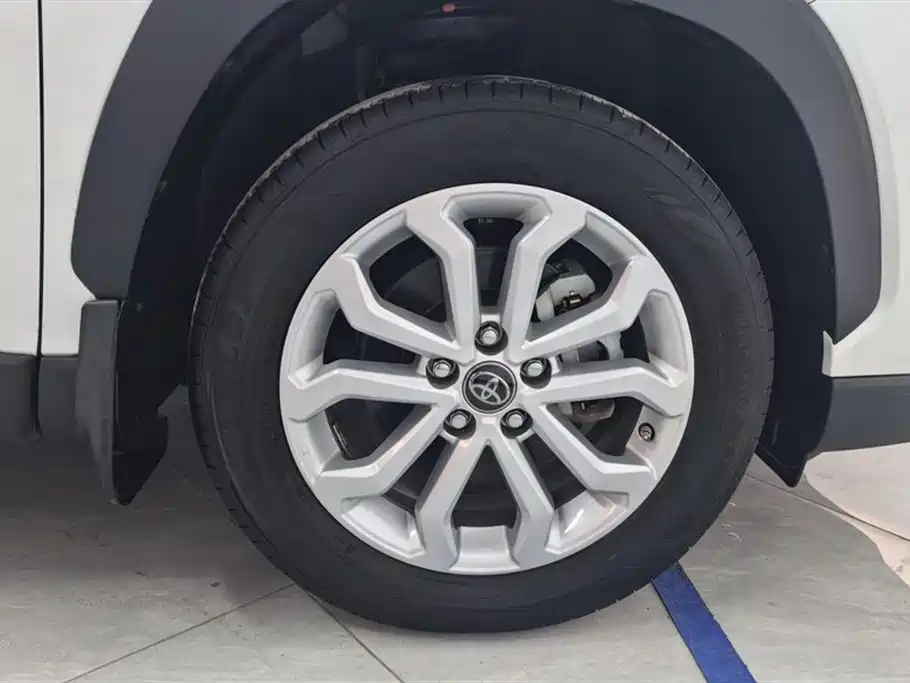 Frontlander 2.0 L CVT Leading
