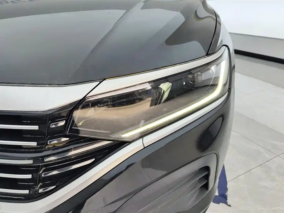 Passat 280 TSI Business