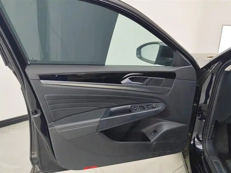 Passat 280 TSI Business