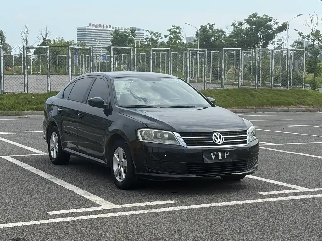 Lavida Facelift Classic 1.6 L Auto Style