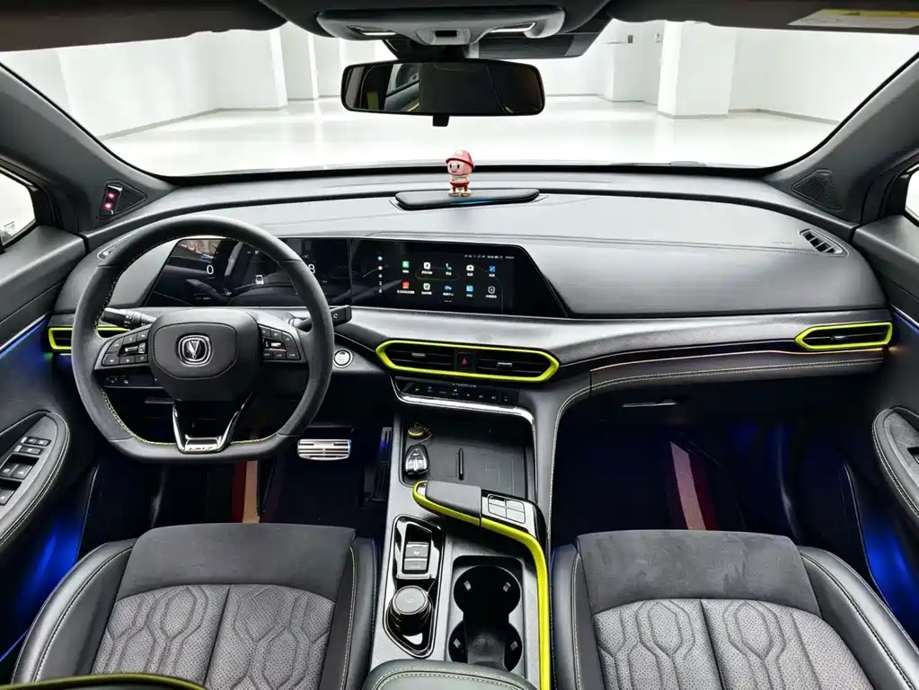Changan UNI-T 1.5 T Sport Distinguished