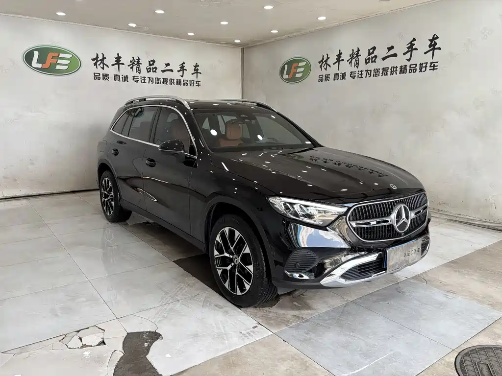 Mercedes-Benz GLC GLC 260 L 4 MATIC Dynamic 5-seat