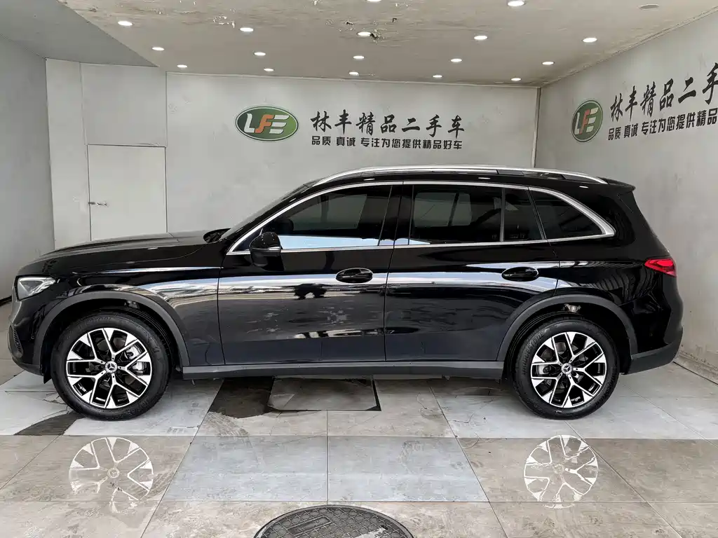 Mercedes-Benz GLC GLC 260 L 4 MATIC Dynamic 5-seat
