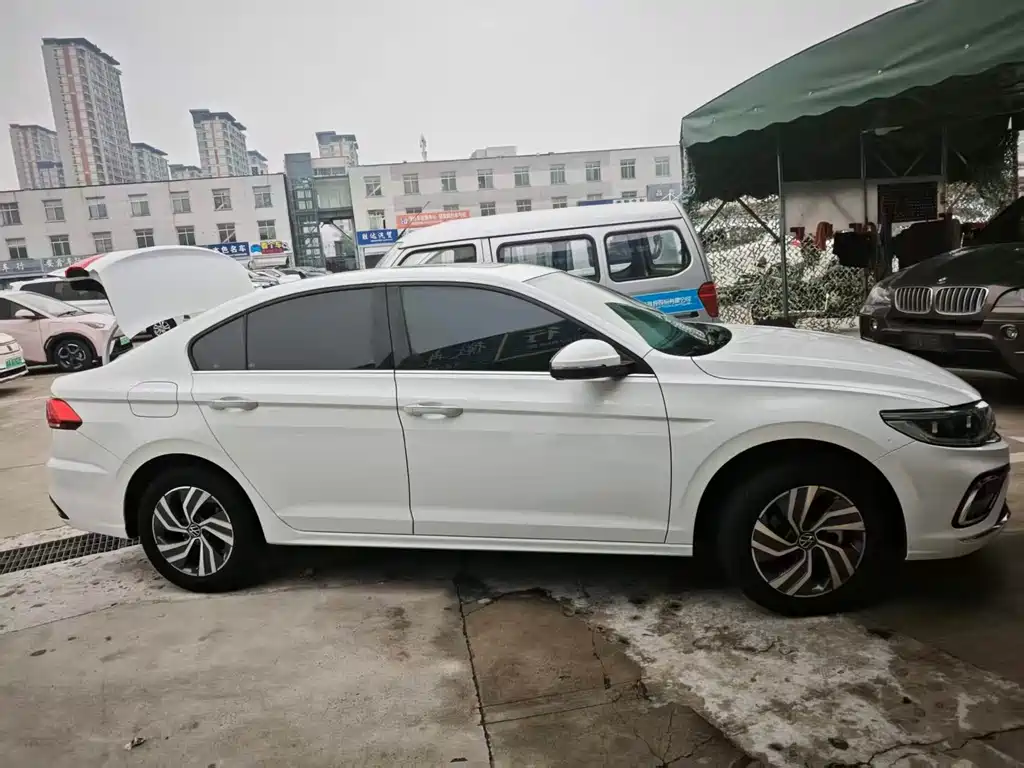 Bora 200 TSI DSG Joy Travel