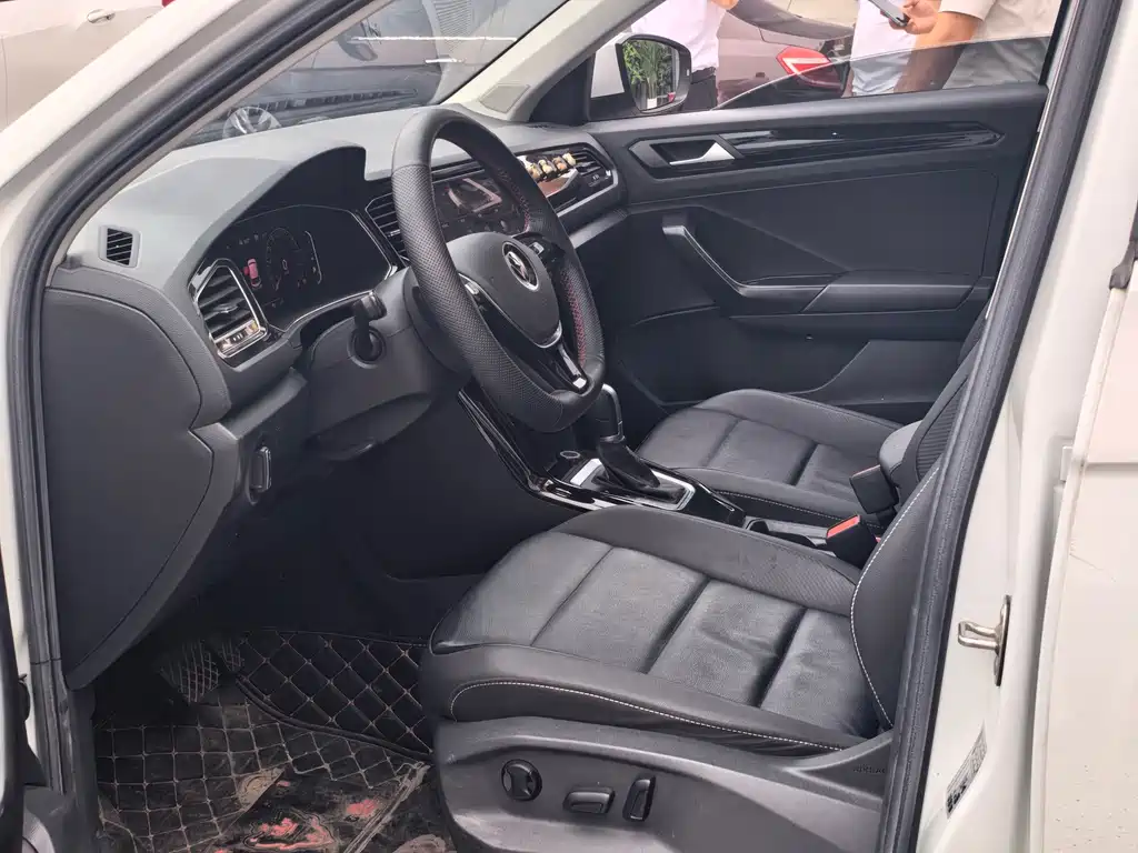 T-ROC 280 TSI DSG 2 WD Comfort Enjoyment PLUS