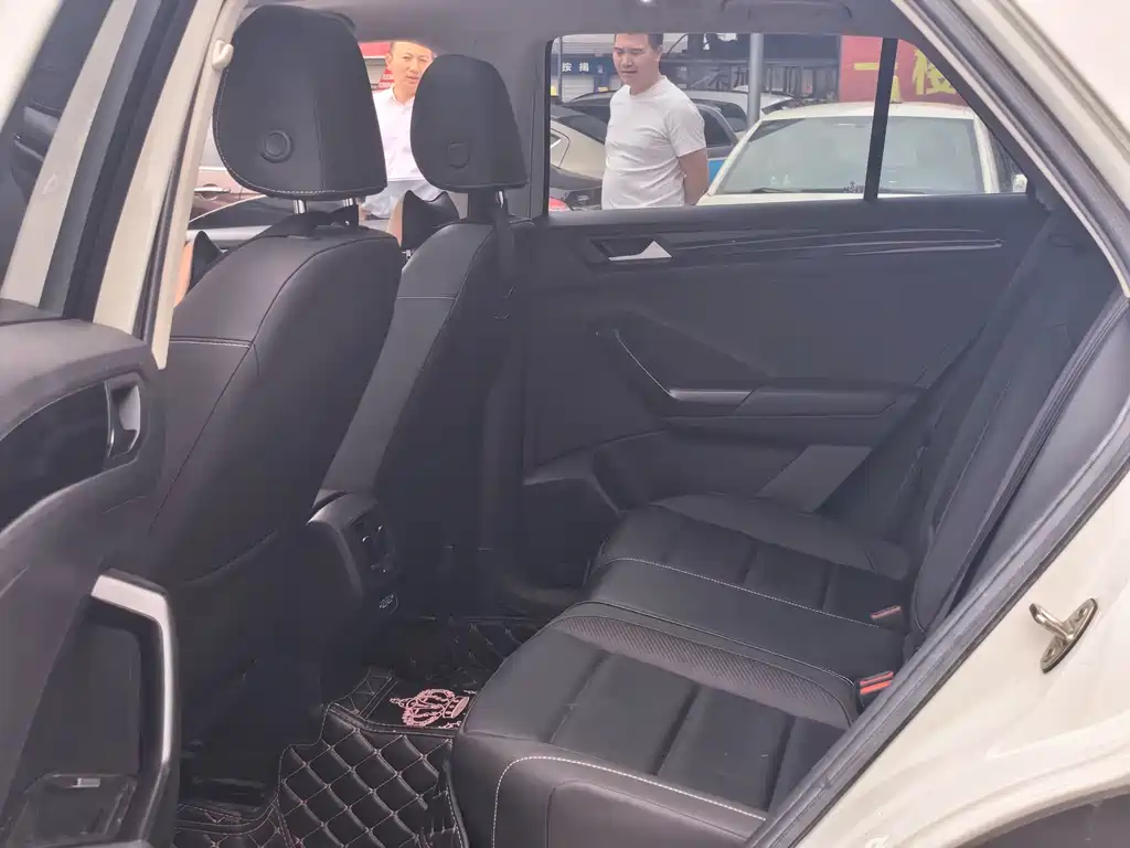 T-ROC 280 TSI DSG 2 WD Comfort Enjoyment PLUS