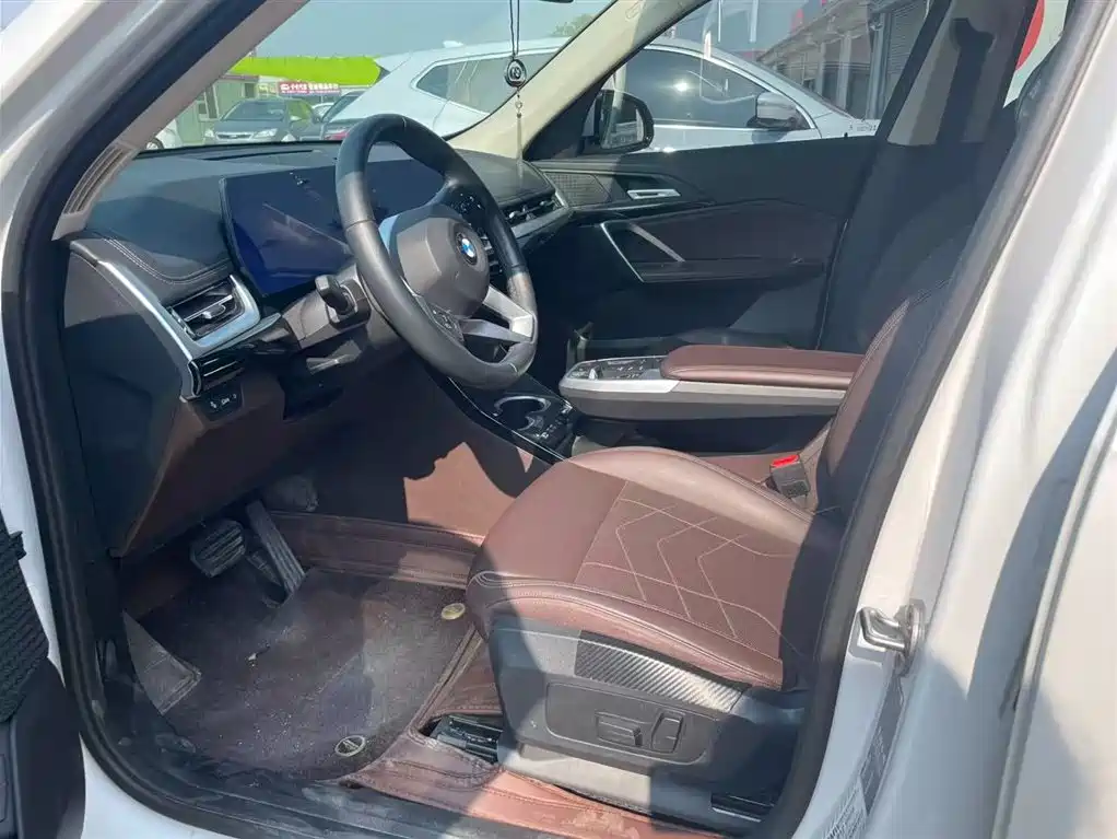 BMW X1 sDrive20 Li X Design Package