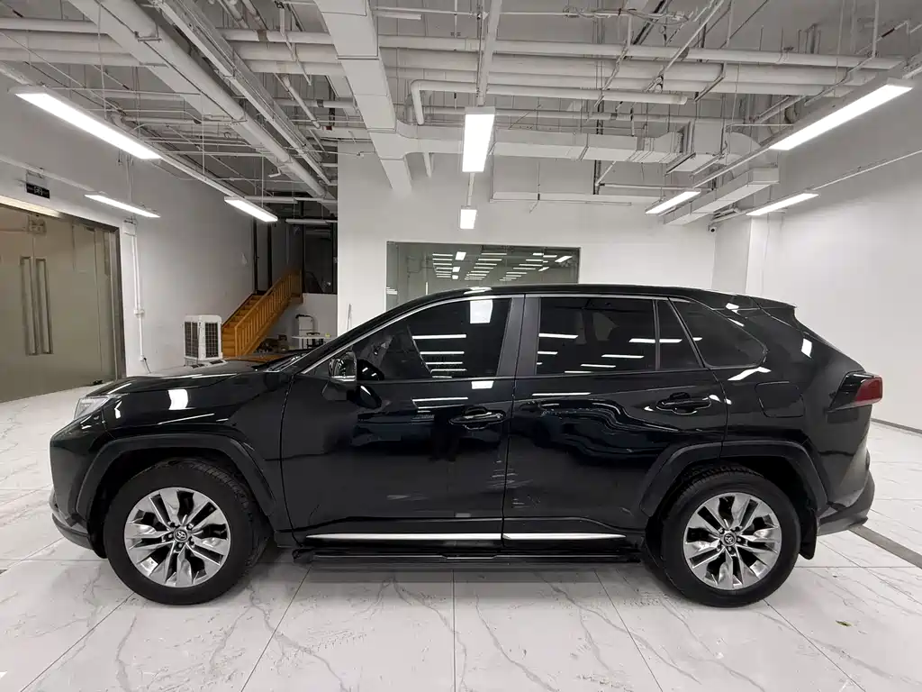 Wildlander 2.0 L CVT 2 WD Luxury