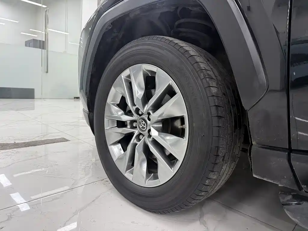 Wildlander 2.0 L CVT 2 WD Luxury